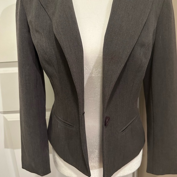 View Blazer in gray - Picture 7 of 7